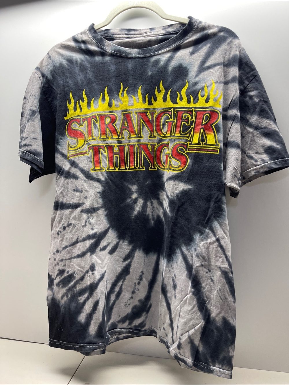 Stranger Things Flame Title Tie Dye Shirt Size M